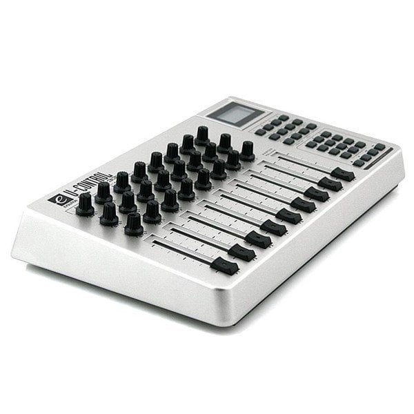 M-AUDIO UC-33e Midi Kontrol Arabirimi