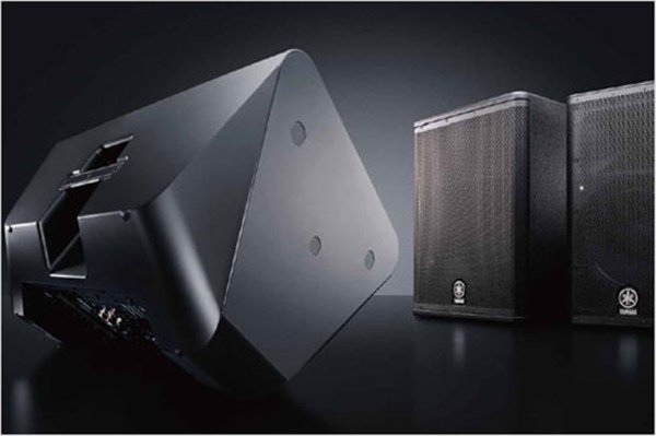 Yamaha DXR10 - 10 inç 1.4 inç 700W Aktif Kabin Hoparlör