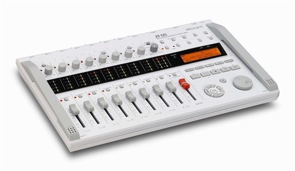 ZOOM R16 - Recorder - Interface - Controller