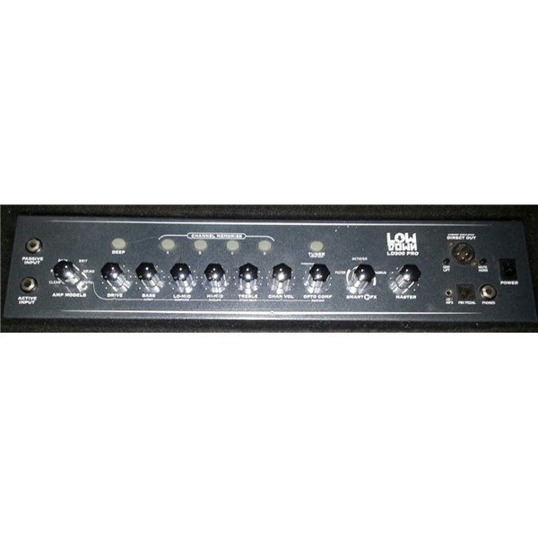 Line 6 LowDown LD300 1x15 Tilt Back Bass Gitar Amfisi 300 Watt