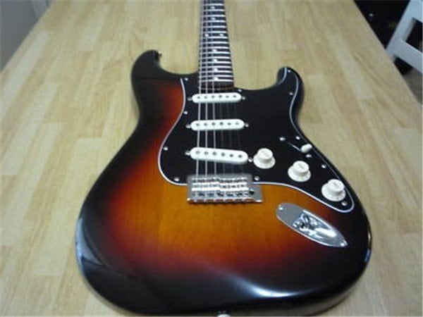 Fender Classic Vibe Stratocaster60s 3SB