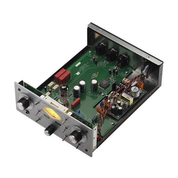 Universal Audio 710 Twin-Finity Mikrofon Preamplifikatörü