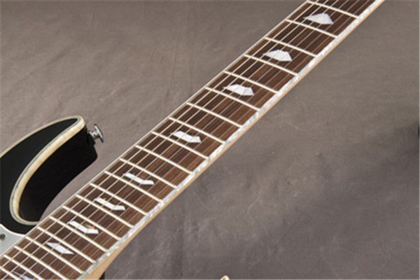 Ibanez - UV777P BK