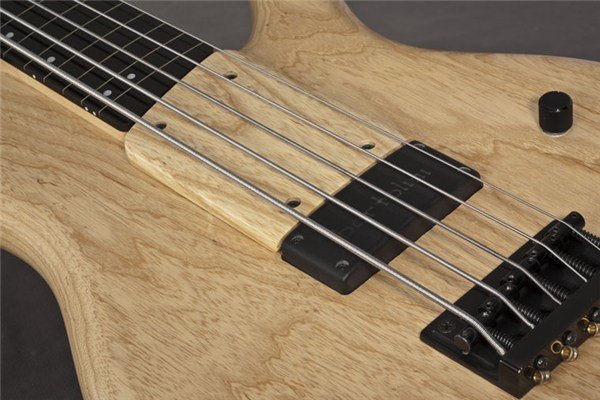 Ibanez GWB1005 NTF 5 Telli Bas Gitar