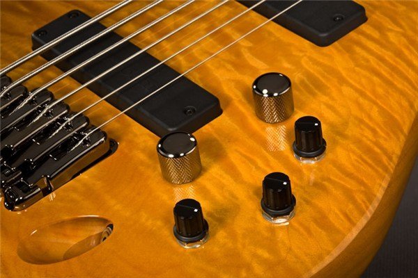 Ibanez GVB1006 AM 6 Telli Bas Gitar