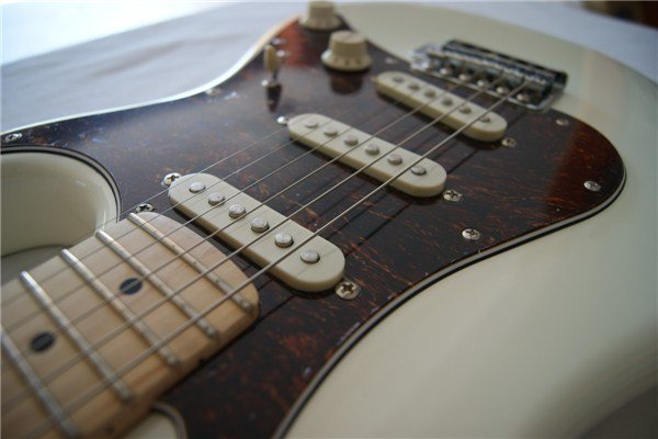 CORT - G200 AW