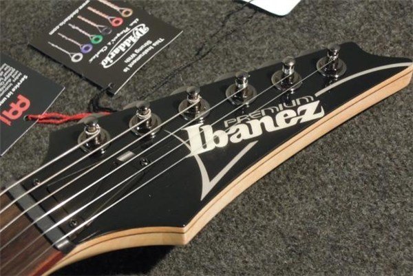 Ibanez RG821 BK Elektro Gitar