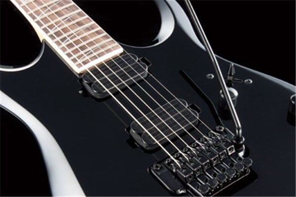 Ibanez RGD320Z BK Elektro Gitar