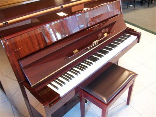 Kawai K15E R Akustik Duvar Piyanosu Maun 110cm