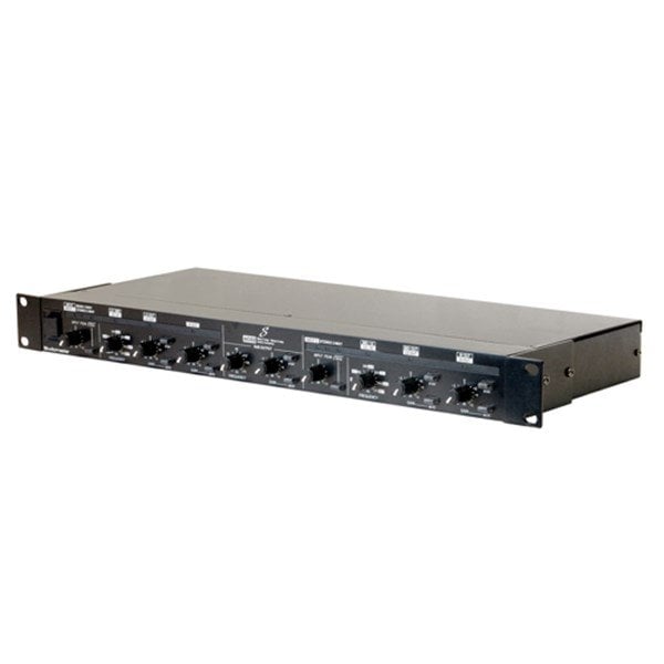 StudioMaster AC 02 Crossover