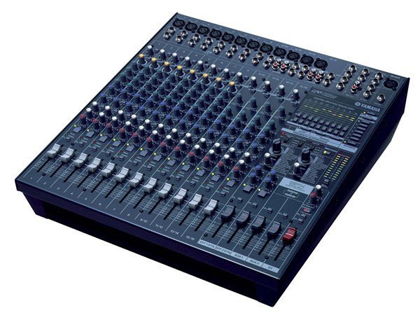 Yamaha EMX-5016 CF 2x500W/4 ohm 16 Kanal Power Mikser