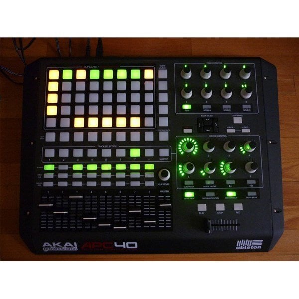 Akai APC40 Müzik Prodüksiyonu Kontrol Cihazı