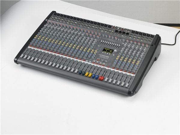 Dynacord Powermate 2200-3 Power Mikser