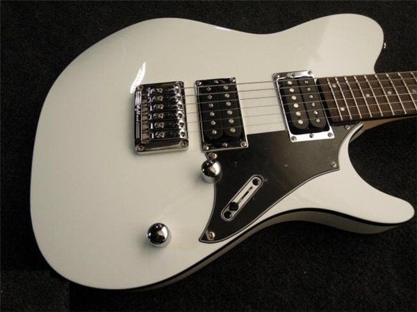 Ibanez FR320 WH Elektro Gitar