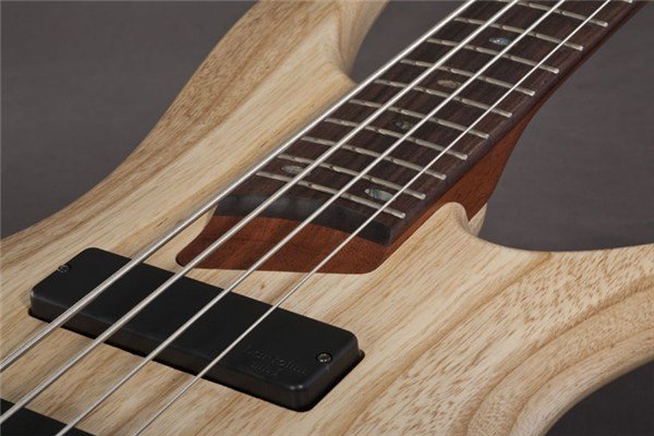 Ibanez SR600 NTF Bas Gitar
