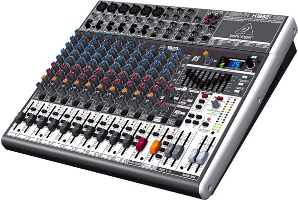 Behringer Xenyx X1832 USB 14 Kanal Deck Mikser