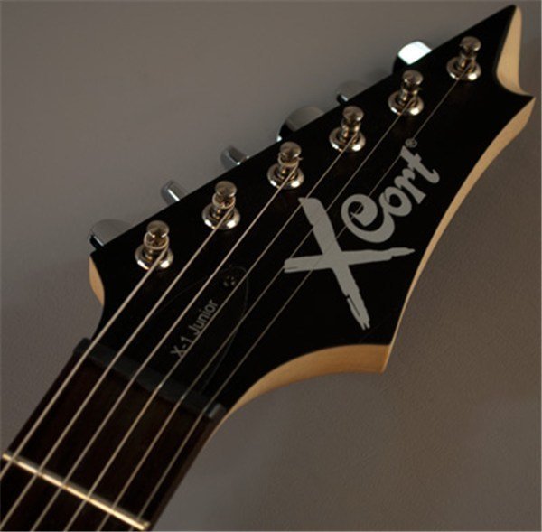 CORT  X-1 JUNIOR BKS