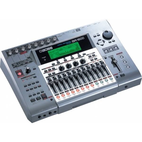 BOSS BR-1600CD Dijital Kayıt Cihazı