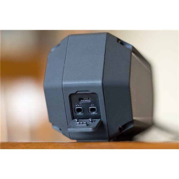 Soundcast VG-1 Portable Outdoor Full-Range Loudspeaker