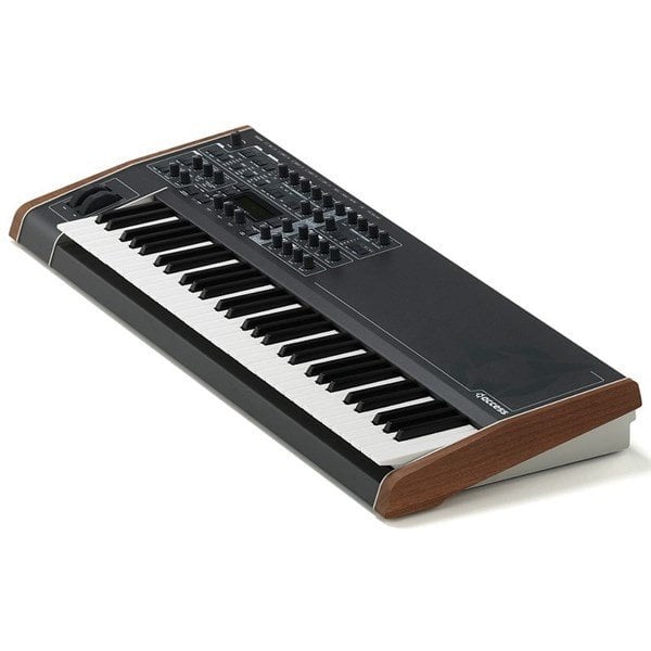 Access Virus TI II 80 Ses 61 Tuş Klavyeli Synthesizer