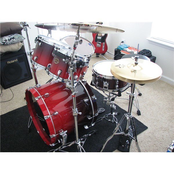 Tama Maple Crimson Fade 4 Parça Akustik Davul Seti