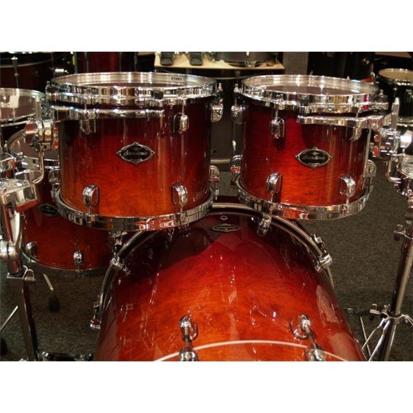 Tama Maple Dark Cherry Fade 4 Parça Akustik Davul Seti