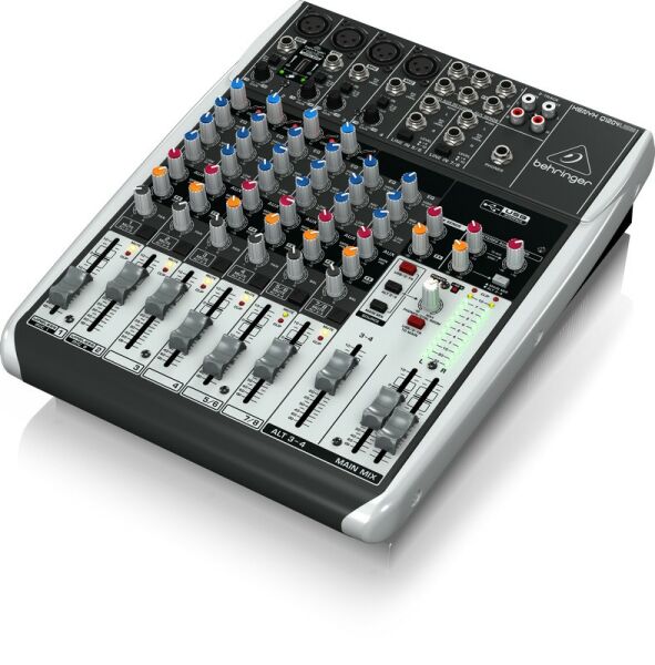 Behringer Xenyx Q1204USB 12 Kanal USB'li Deck Mikser
