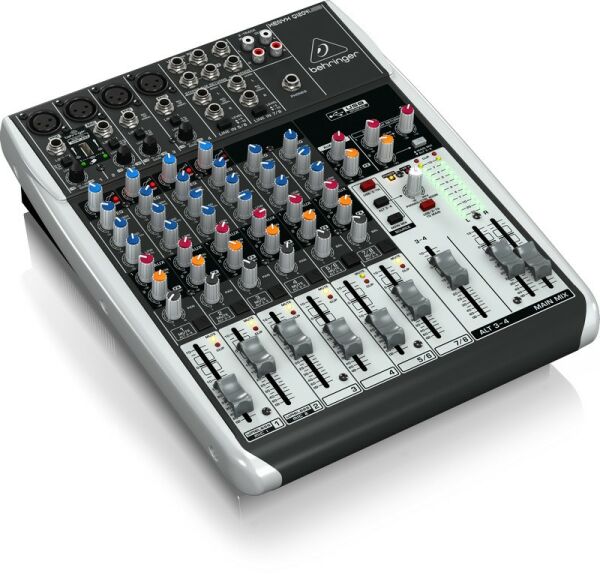 Behringer Xenyx Q1204USB 12 Kanal USB'li Deck Mikser
