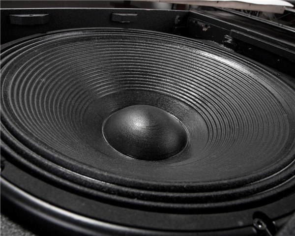 Rcf HDL 18 AS - 18 inç 2000W Aktif Asılabilir Subwoofer