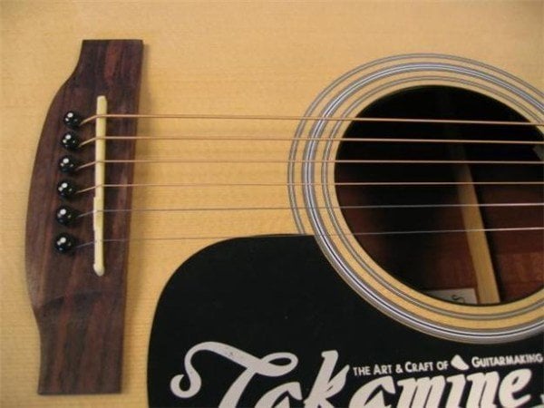 Takamine EG220C Cutaway Elektro Akustik Gitar