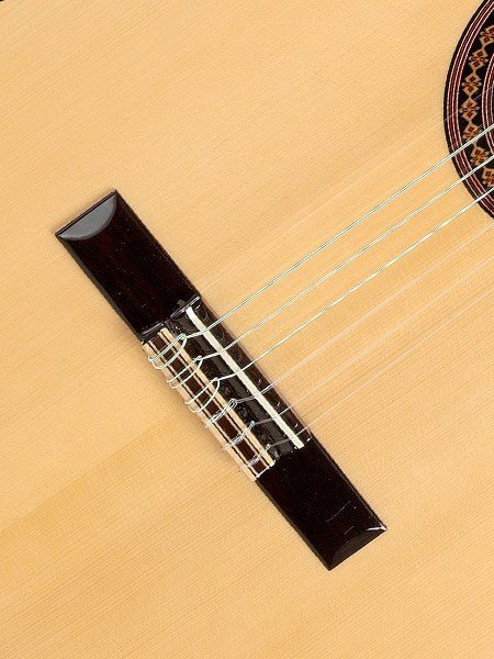 Alhambra İberia El Yapımı Klasik Gitar