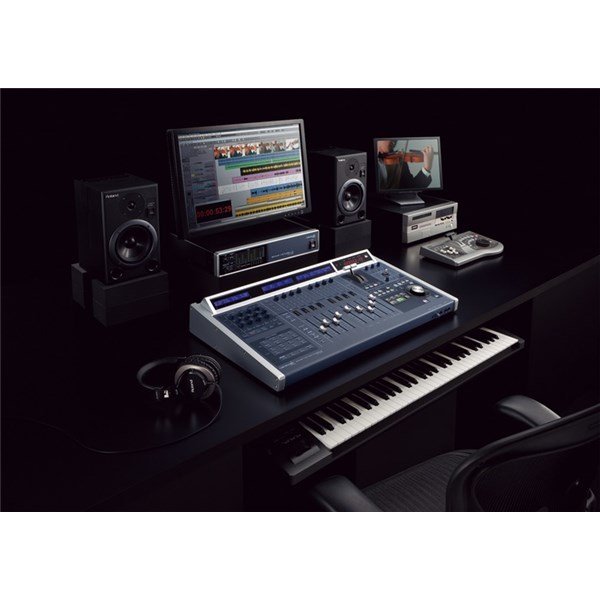 Roland VS-700R