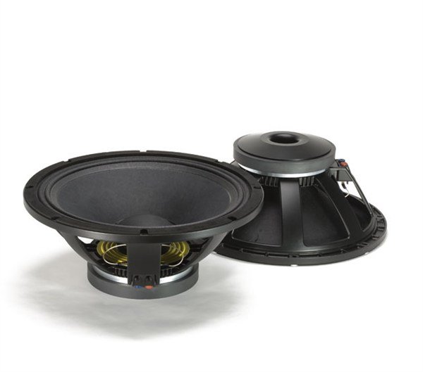 RCF L18S801 18'' 700/1400W Bass Hoparlör