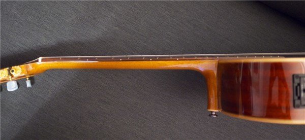 Alhambra Cs-1Cwe2 Crossover El Yapımı Elektro Klasık Gitar