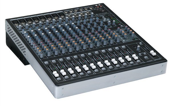 Mackie Onyx 1620i 8-Mono 4-Stereo 4 Aux Firewire Studyo Kayıt Mikseri
