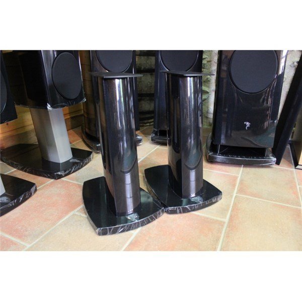 Focal Diablo Utopia Stand