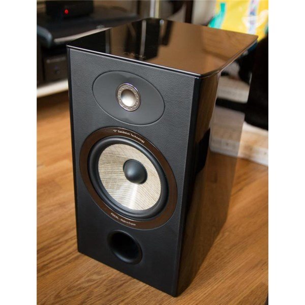 Focal Aria 906 Parlak Siyah Raf Tipi Hoparlör Seti